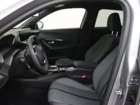 Peugeot 2008 (2024) thumbnail 10