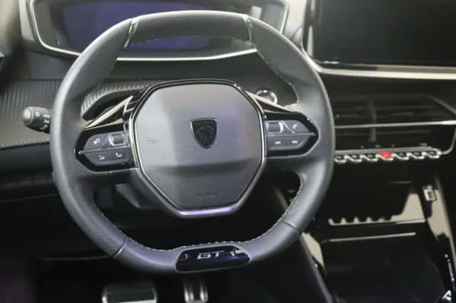 Peugeot e-2008 (2025) thumbnail 6