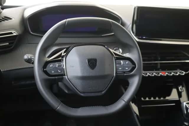 Peugeot 2008 (2025) thumbnail 6