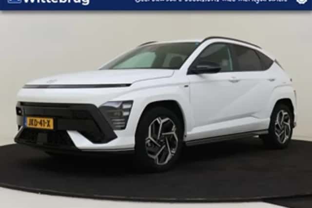 Hyundai Kona (2023) thumbnail 1