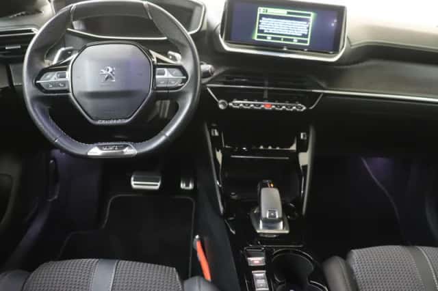 Peugeot 208 (2021) thumbnail 5