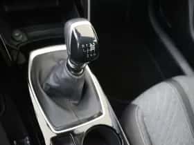 Peugeot 208 (2024) thumbnail 21