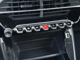 Peugeot 208 (2023) thumbnail 27