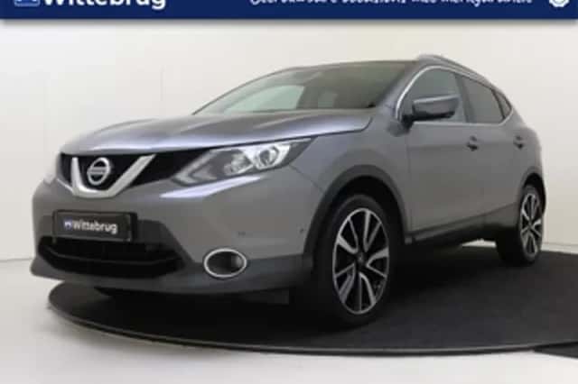 Nissan Qashqai (2017) thumbnail 1