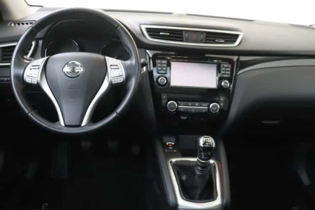 Nissan Qashqai (2017) thumbnail 6