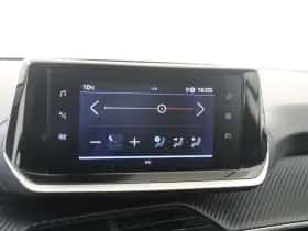 Peugeot 208 (2023) thumbnail 16