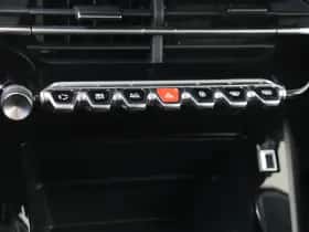Peugeot 208 (2023) thumbnail 23