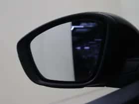 Peugeot 208 (2023) thumbnail 25
