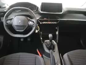 Peugeot 208 (2023) thumbnail 5