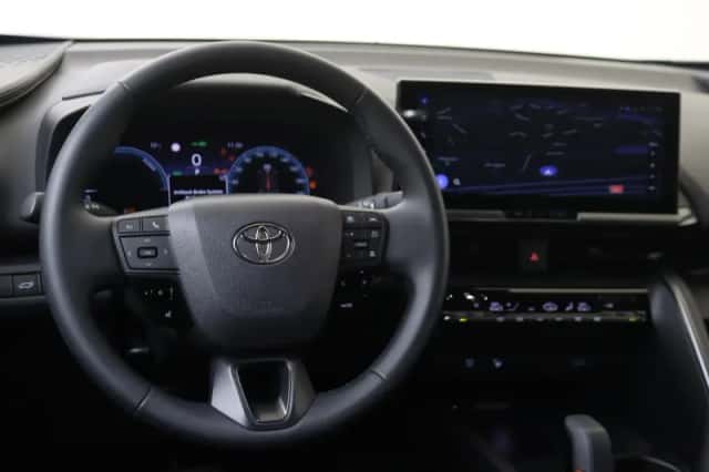 Toyota C-HR (2024) thumbnail 6