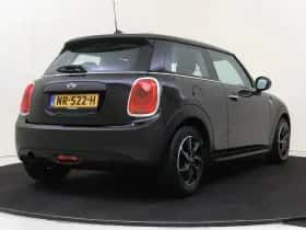 MINI One (2017) thumbnail 11