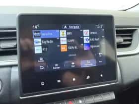 Renault Captur (2022) thumbnail 16