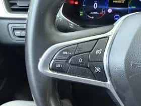 Renault Captur (2022) thumbnail 22