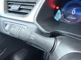 Renault Captur (2022) thumbnail 31