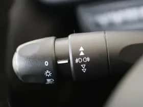 Peugeot 208 (2015) thumbnail 28