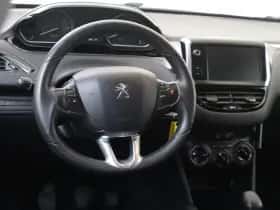 Peugeot 208 (2015) thumbnail 6