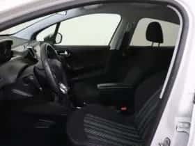 Peugeot 208 (2015) thumbnail 10