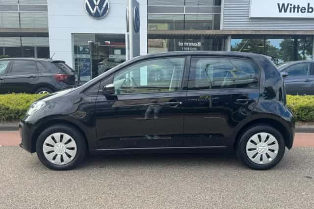 Volkswagen Up! (2023) thumbnail 2