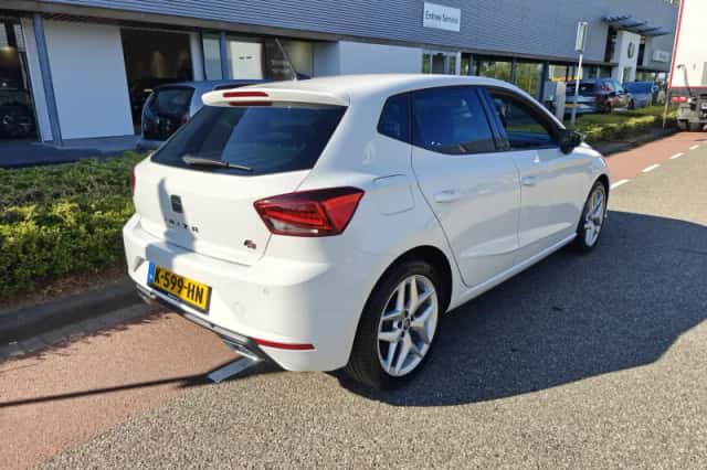 SEAT Ibiza (2021) thumbnail 4