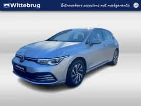 Volkswagen Golf (2022) thumbnail 1