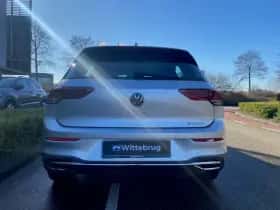 Volkswagen Golf (2022) thumbnail 18