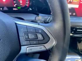 Volkswagen Golf (2022) thumbnail 20