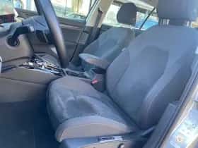Volkswagen Golf (2022) thumbnail 9