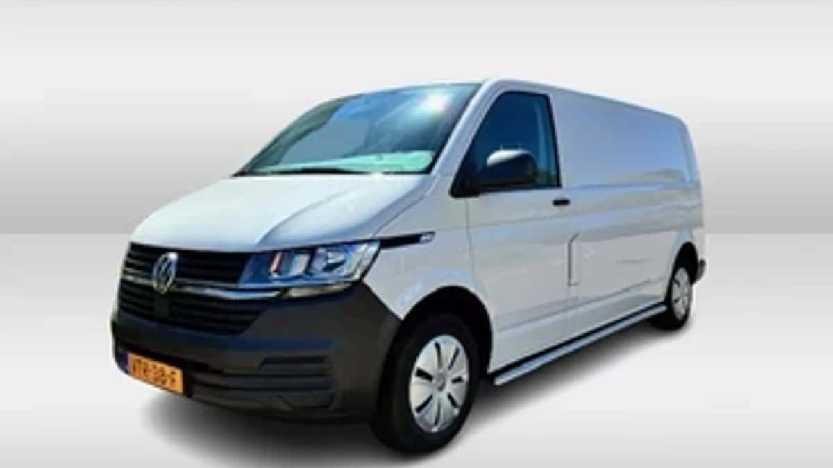 Volkswagen Transporter (2023) — foto 1