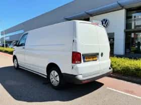 Volkswagen Transporter (2023) thumbnail 3