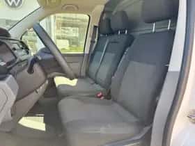 Volkswagen Transporter (2023) thumbnail 9