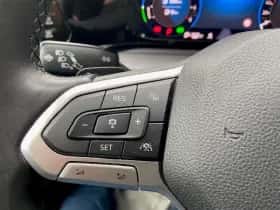 Volkswagen Golf (2022) thumbnail 22