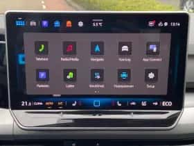 Volkswagen Golf (2025) thumbnail 11