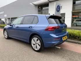 Volkswagen Golf (2025) thumbnail 3