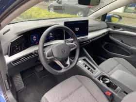 Volkswagen Golf (2025) thumbnail 7