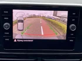 Volkswagen T-Roc (2023) thumbnail 18