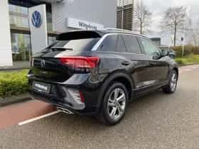 Volkswagen T-Roc (2023) thumbnail 4