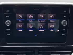 Volkswagen T-Roc (2023) thumbnail 9