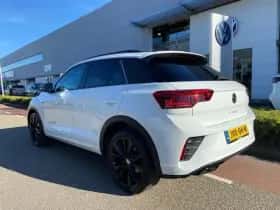 Volkswagen T-Roc (2022) thumbnail 3