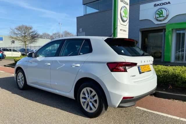 Škoda Fabia (2023) thumbnail 3