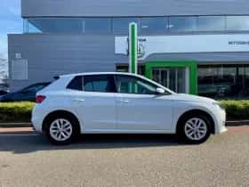 Škoda Fabia (2023) thumbnail 8