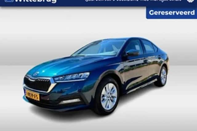 Škoda Octavia (2023) thumbnail 1