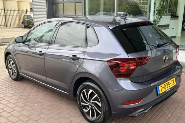 Volkswagen Polo (2022) thumbnail 3