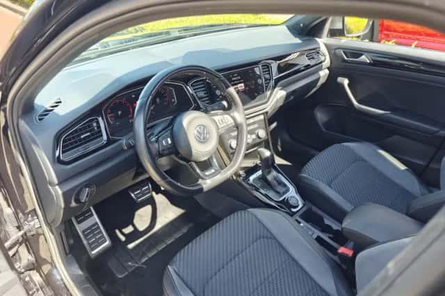 Volkswagen T-Roc (2020) thumbnail 6