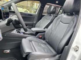 Volkswagen Tiguan (2025) thumbnail 10