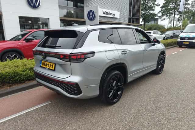 Volkswagen Tayron (2025) thumbnail 4