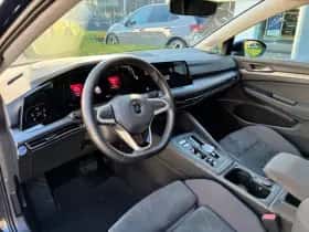 Volkswagen Golf (2022) thumbnail 6