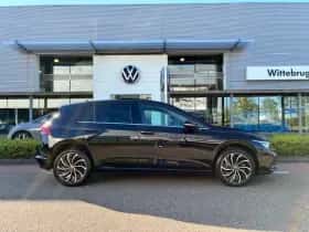Volkswagen Golf (2022) thumbnail 8