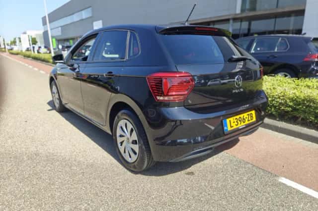 Volkswagen Polo (2021) thumbnail 3