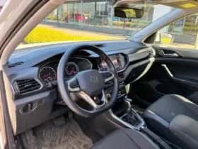 Volkswagen T-Cross (2021) thumbnail 6