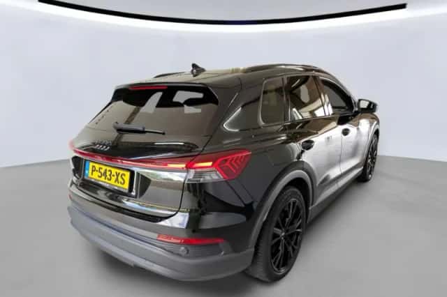 Audi Q4 e-tron (2022) thumbnail 6